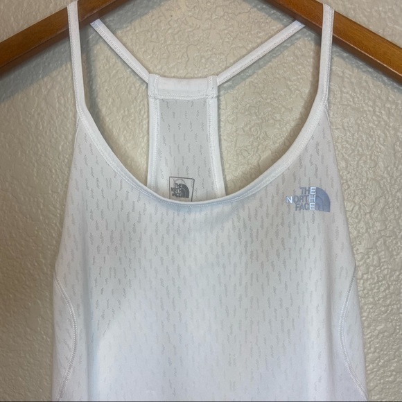 The‎ North Face White Lightweight Tank Size Medium - Picture 2 of 6